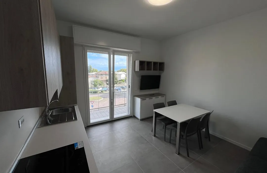 Dealuna Motel-1